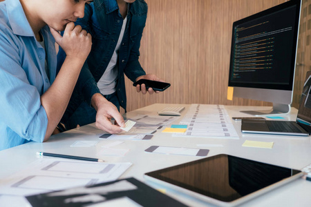 編程開發者的數字化工作世界 從肩部視角看代碼與設計的融合